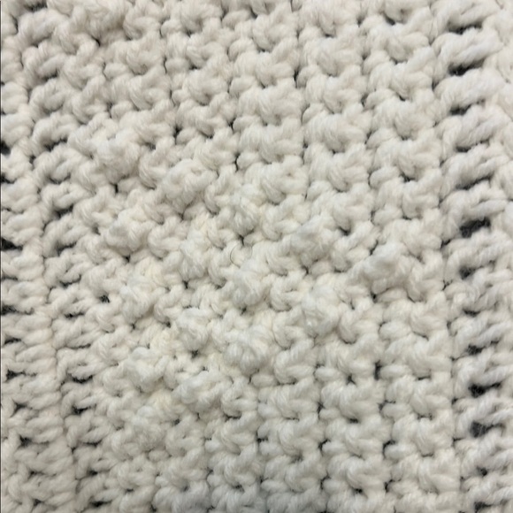 Cozy White Knit Blanket - Picture 2 of 10